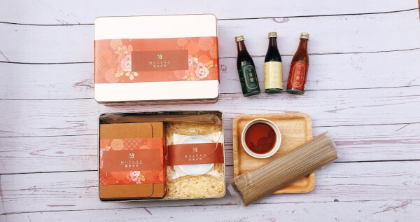 小暮釀手工醬油拌麵玫瑰金禮盒組-烏龍茶麵