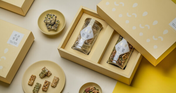 謝謝有禮禮盒 (每日堅果+堅果棒棒/奶素，2罐附提袋)